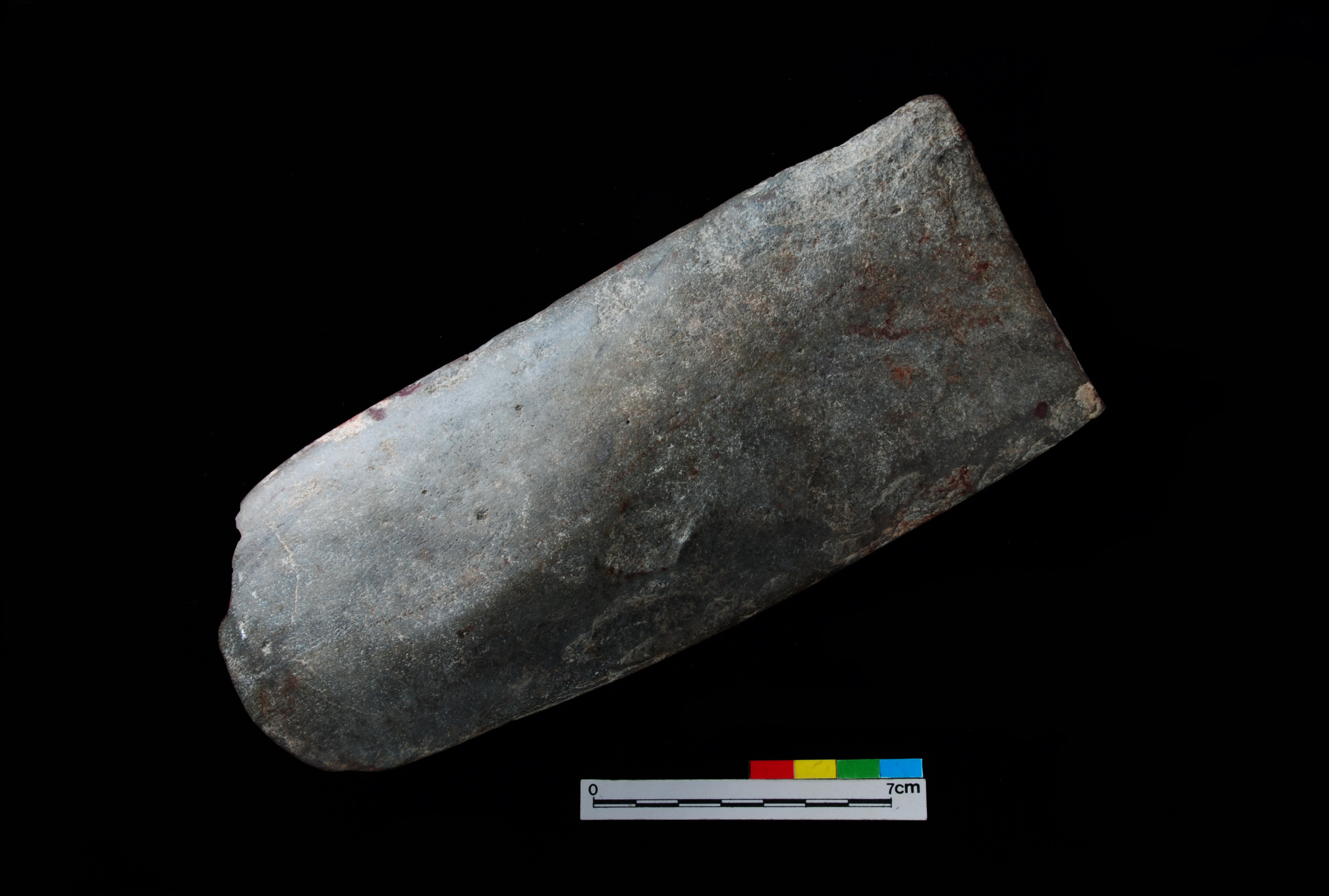 磨製石斧殘件-圖示